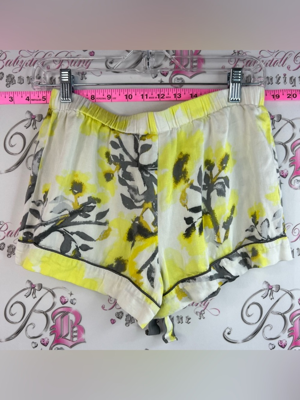 Joe Fresh shorts bottoms floral Yellow and Gray Floral Drawstring Shorts - Picture 2 of 10